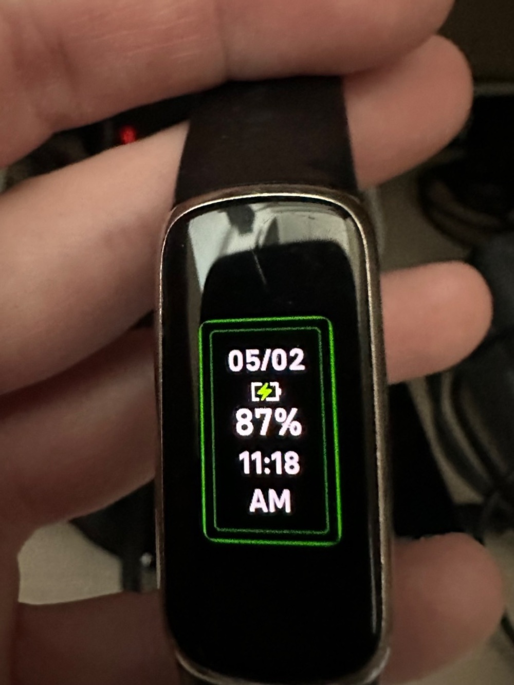 Fitbit Luxe Fitness & Wellness Tracker w. Stress Management, Sleep Tracking - Picture 5 of 8